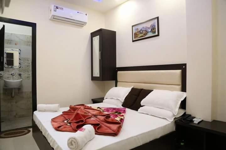 Hotel White Tulip อัมริตสา ภายนอก รูปภาพ